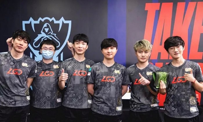 仅仅是一场 仅仅是一场