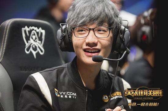 内线齐开火 内线齐开火